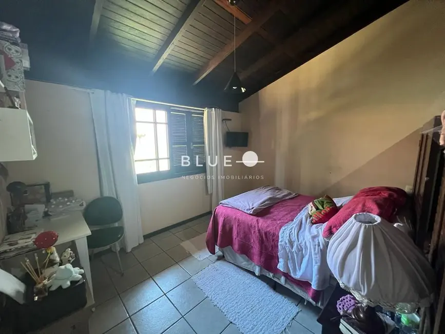 Casa com 10 quartos à venda, 142m2 em Centro, Torres - RS - imagem 9 Foto 9 de Casa com 10 quartos à venda, 142m2 em Centro, Torres - RS