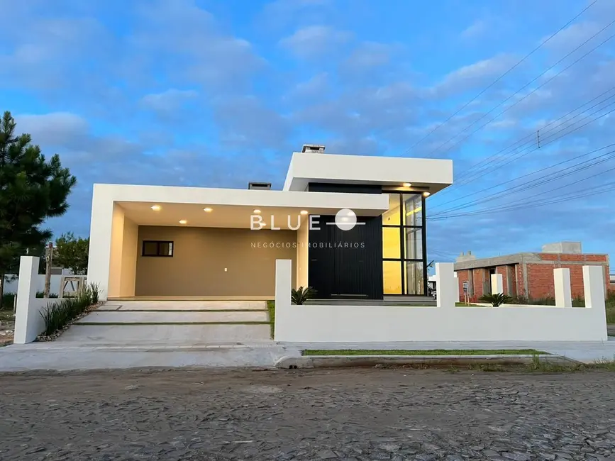 Foto 1 de Casa com 3 quartos à venda, 174m2 em Passo De Torres - SC