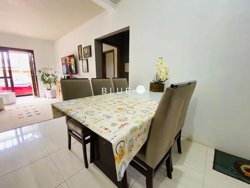 Casa com 2 quartos à venda, 80m2 em Torres - RS - imagem 6 Foto 6 de Casa com 2 quartos à venda, 80m2 em Torres - RS