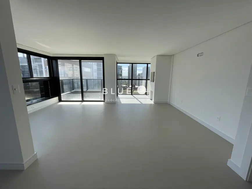 Foto 2 de Apartamento com 3 quartos à venda, 117m2 em Torres - RS