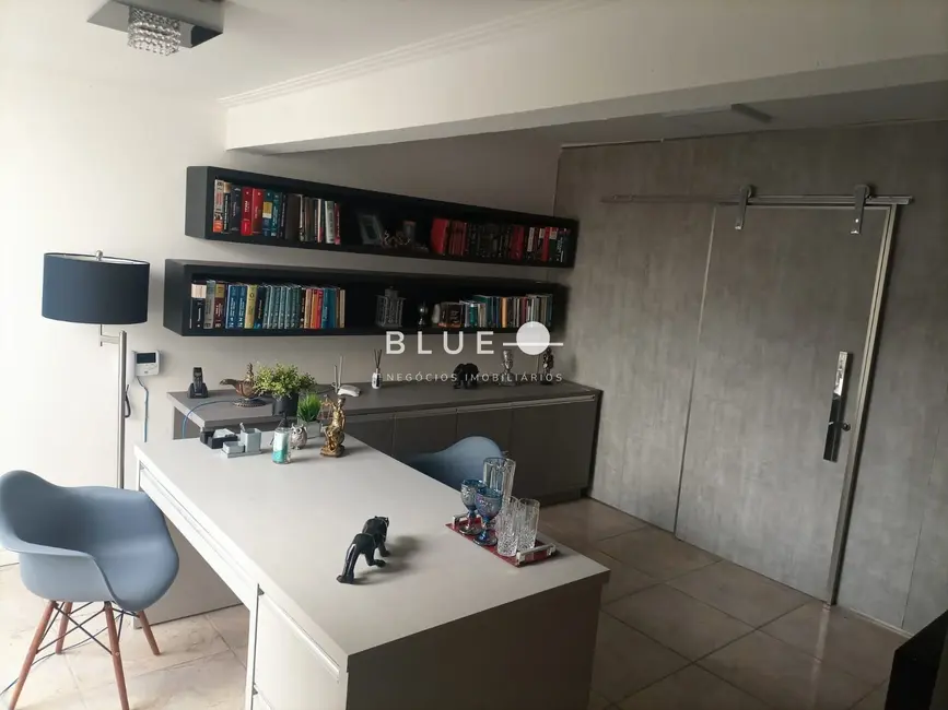 Casa com 5 quartos à venda, 350m2 em Centro, Torres - RS - imagem 5 Foto 5 de Casa com 5 quartos à venda, 350m2 em Centro, Torres - RS