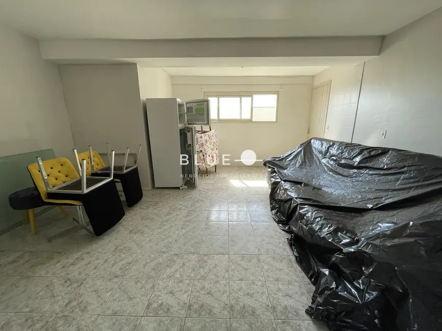 Apartamento com 3 quartos à venda, 103m2 em Centro, Torres - RS - imagem 2 Foto 2 de Apartamento com 3 quartos à venda, 103m2 em Centro, Torres - RS