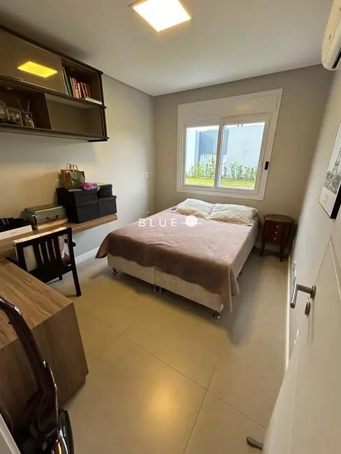 Casa de Condomínio com 4 quartos à venda, 278m2 em Torres - RS - imagem 8 Foto 8 de Casa de Condomínio com 4 quartos à venda, 278m2 em Torres - RS