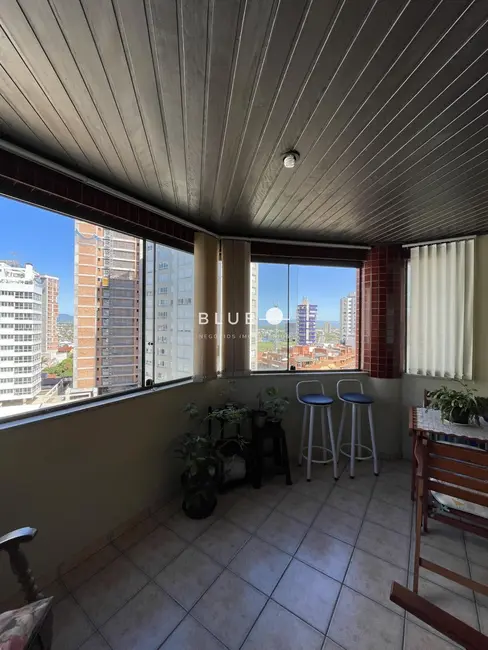 Apartamento com 2 quartos à venda, 74m2 em Torres - RS - imagem 3 Foto 3 de Apartamento com 2 quartos à venda, 74m2 em Torres - RS
