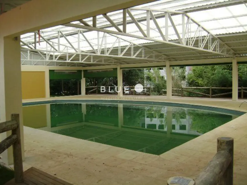 Foto 2 de Apartamento com 2 quartos à venda, 70m2 em Santo Antônio, Porto Alegre - RS