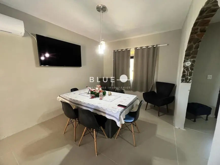 Foto 2 de Chácara com 3 quartos à venda, 300m2 em Centro, Torres - RS
