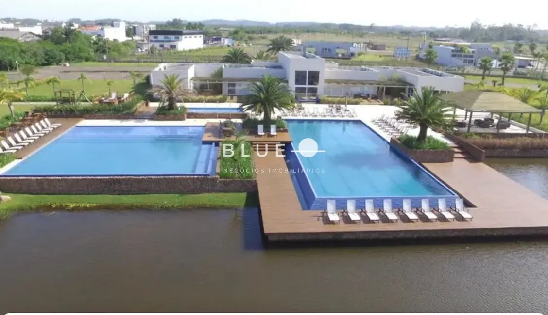 Foto 2 de Terreno / Lote à venda, 420m2 em Torres - RS