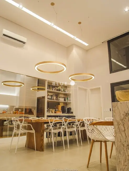 Casa de Condomínio com 4 quartos à venda, 330m2 em Torres - RS - imagem 9 Foto 9 de Casa de Condomínio com 4 quartos à venda, 330m2 em Torres - RS