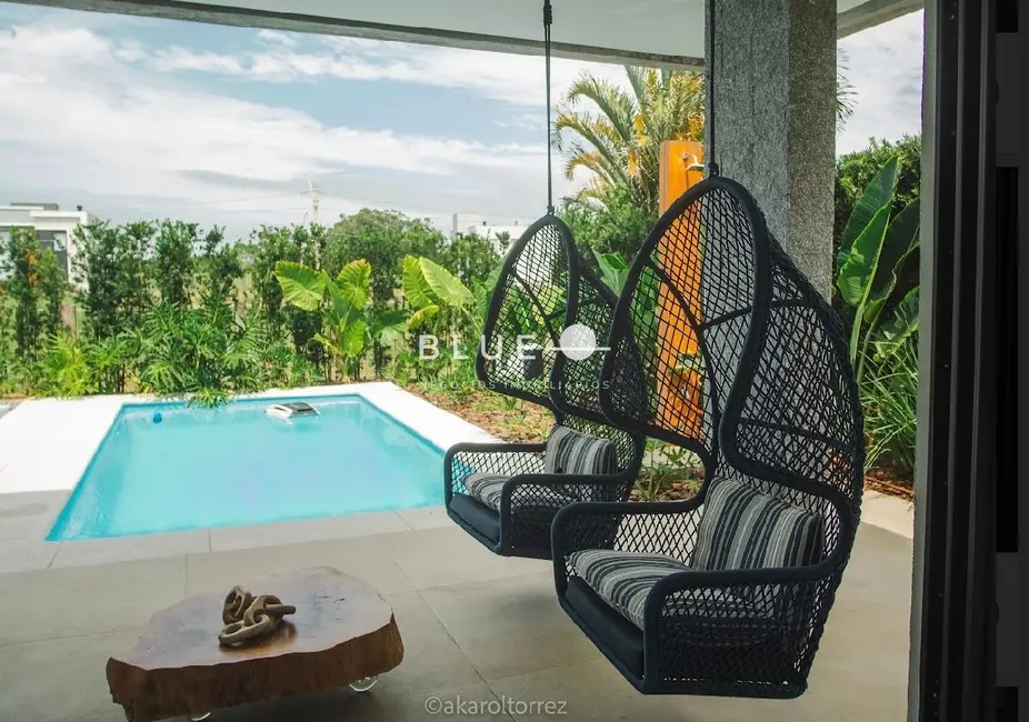 Casa de Condomínio com 4 quartos à venda, 330m2 em Torres - RS - imagem 5 Foto 5 de Casa de Condomínio com 4 quartos à venda, 330m2 em Torres - RS