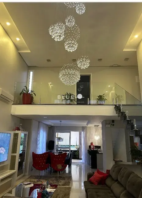 Foto 1 de Casa de Condomínio com 4 quartos à venda, 420m2 em Torres - RS