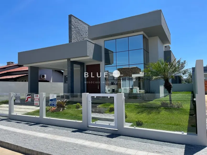 Foto 1 de Casa com 3 quartos à venda, 162m2 em Passo De Torres - SC