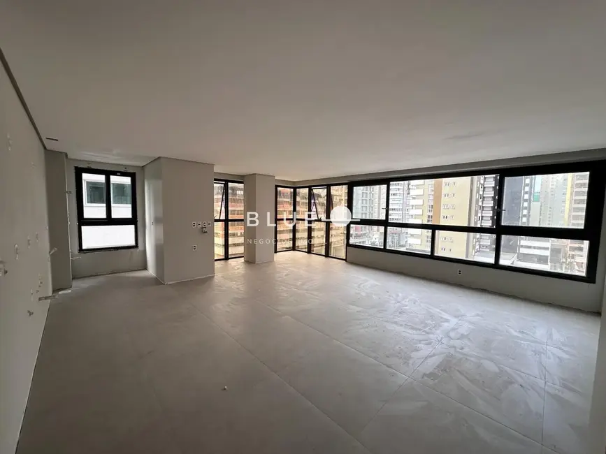 Foto 1 de Apartamento com 3 quartos à venda, 114m2 em Centro, Torres - RS