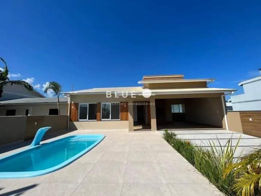 Casa com 3 quartos à venda, 193m2 em Passo De Torres - SC - imagem 1 Foto 1 de Casa com 3 quartos à venda, 193m2 em Passo De Torres - SC