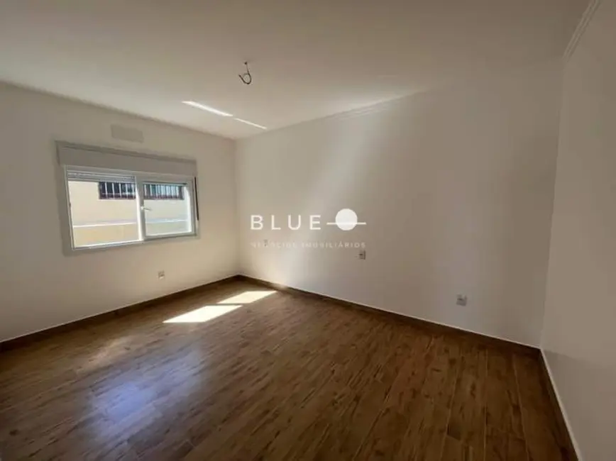 Casa com 3 quartos à venda, 193m2 em Passo De Torres - SC - imagem 9 Foto 9 de Casa com 3 quartos à venda, 193m2 em Passo De Torres - SC