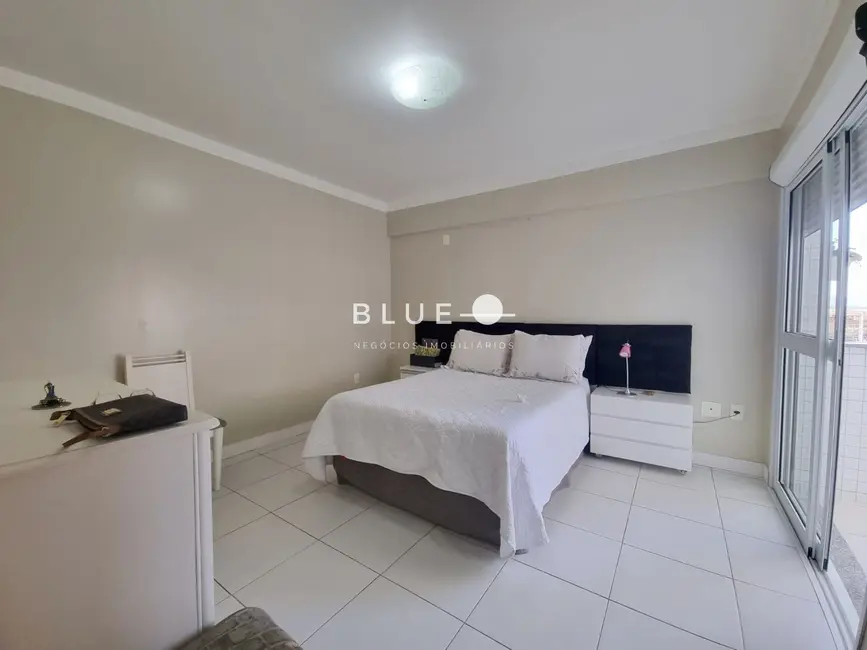 Foto 9 de Apartamento com 2 quartos à venda, 102m2 em Torres - RS