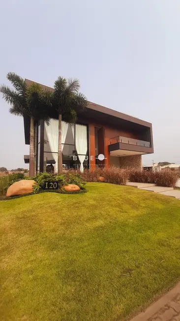 Casa de Condomínio com 5 quartos à venda, 519m2 em Torres - RS - imagem 2 Foto 2 de Casa de Condomínio com 5 quartos à venda, 519m2 em Torres - RS