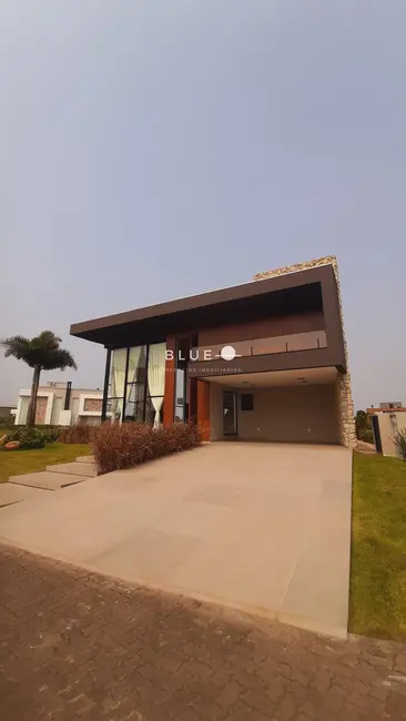 Casa de Condomínio com 5 quartos à venda, 519m2 em Torres - RS - imagem 3 Foto 3 de Casa de Condomínio com 5 quartos à venda, 519m2 em Torres - RS