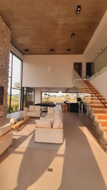 Casa de Condomínio com 5 quartos à venda, 519m2 em Torres - RS - imagem 4 Foto 4 de Casa de Condomínio com 5 quartos à venda, 519m2 em Torres - RS