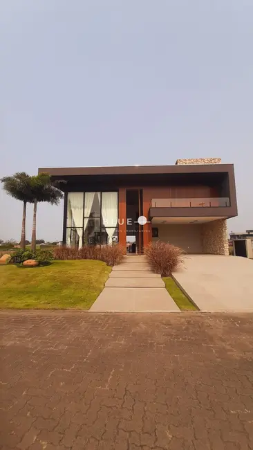 Casa de Condomínio com 5 quartos à venda, 519m2 em Torres - RS - imagem 1 Foto 1 de Casa de Condomínio com 5 quartos à venda, 519m2 em Torres - RS