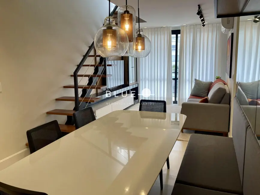 Foto 1 de Cobertura com 3 quartos à venda, 193m2 em Torres - RS