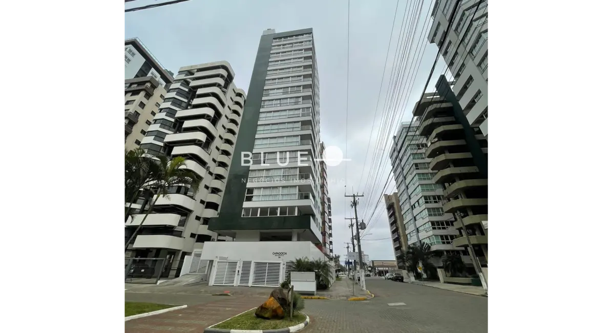 Foto 1 de Apartamento com 3 quartos à venda, 126m2 em Centro, Torres - RS