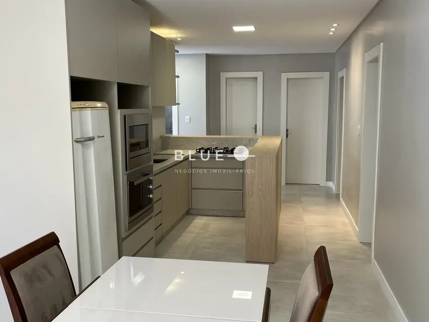 Apartamento com 3 quartos à venda, 130m2 em Torres - RS - imagem 3 Foto 3 de Apartamento com 3 quartos à venda, 130m2 em Torres - RS