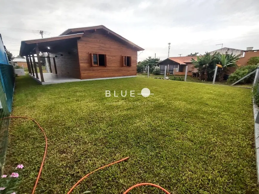 Casa com 2 quartos à venda, 112m2 em Torres - RS - imagem 2 Foto 2 de Casa com 2 quartos à venda, 112m2 em Torres - RS