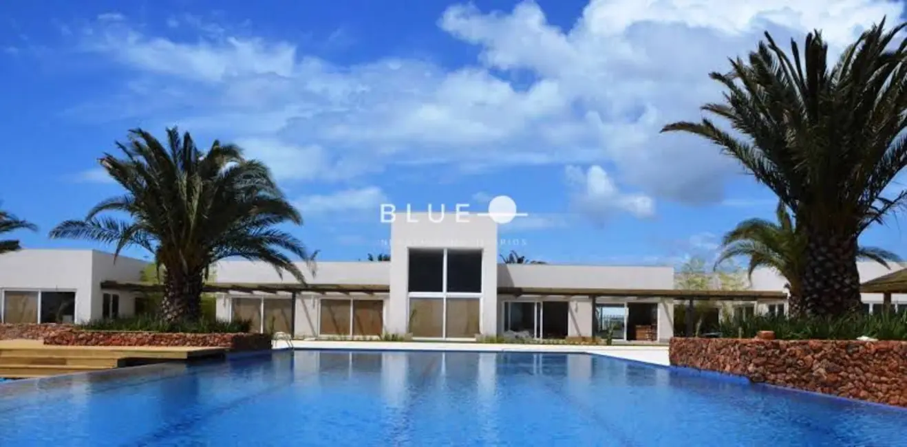 Foto 2 de Terreno / Lote à venda, 561m2 em Torres - RS