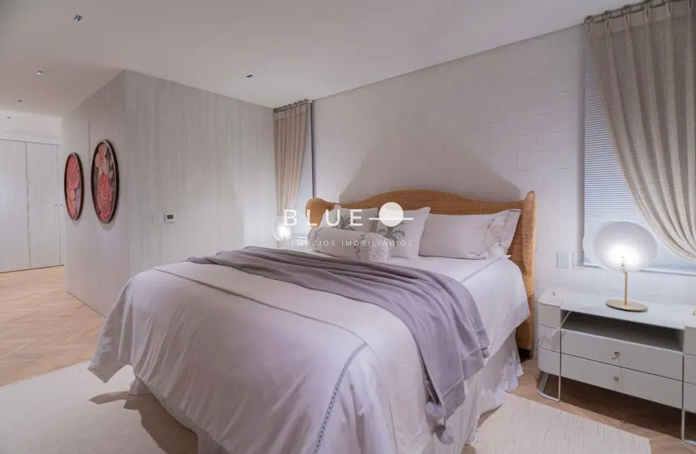 Apartamento com 4 quartos à venda, 445m2 em Torres - RS - imagem 2 Foto 2 de Apartamento com 4 quartos à venda, 445m2 em Torres - RS
