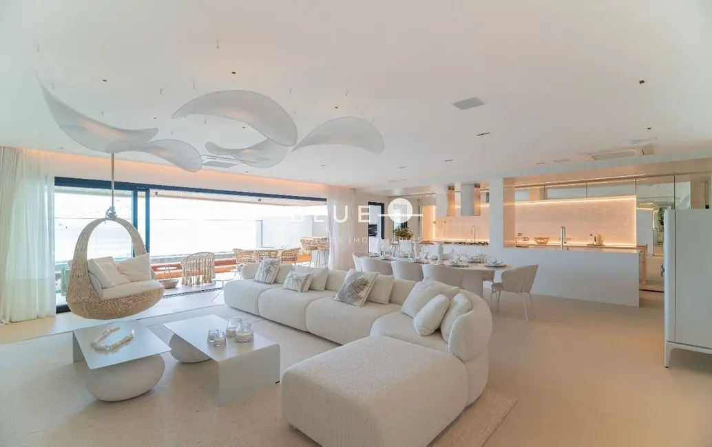 Apartamento com 4 quartos à venda, 445m2 em Torres - RS - imagem 1 Foto 1 de Apartamento com 4 quartos à venda, 445m2 em Torres - RS