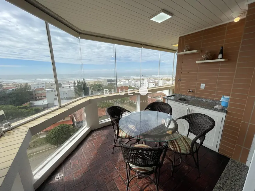 Foto 6 de Apartamento com 3 quartos à venda, 150m2 em Torres - RS