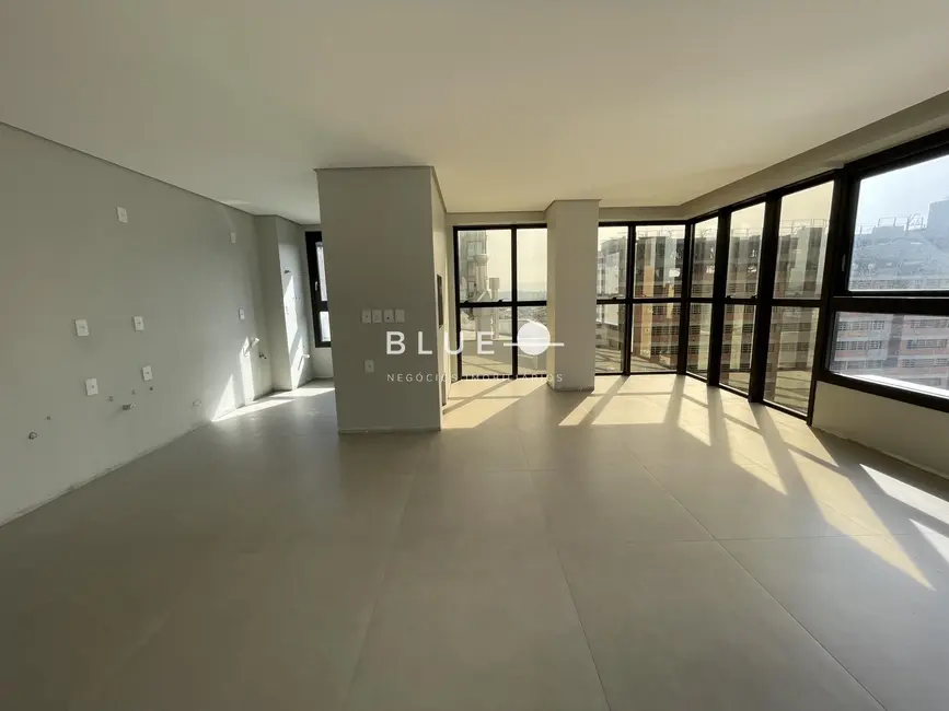 Apartamento com 3 quartos à venda, 114m2 em Centro, Torres - RS - imagem 5 Foto 5 de Apartamento com 3 quartos à venda, 114m2 em Centro, Torres - RS