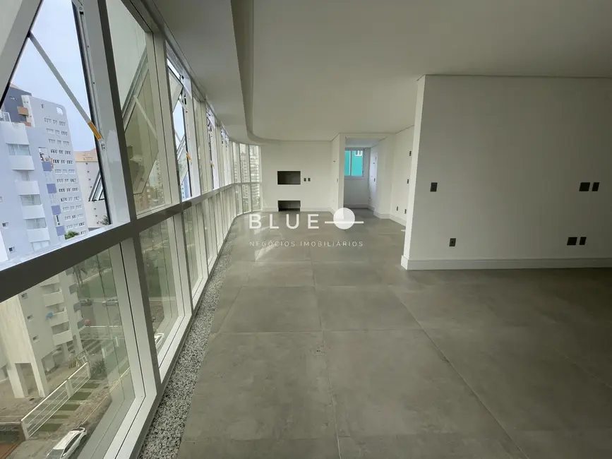 Apartamento com 3 quartos à venda, 140m2 em Torres - RS - imagem 5 Foto 5 de Apartamento com 3 quartos à venda, 140m2 em Torres - RS