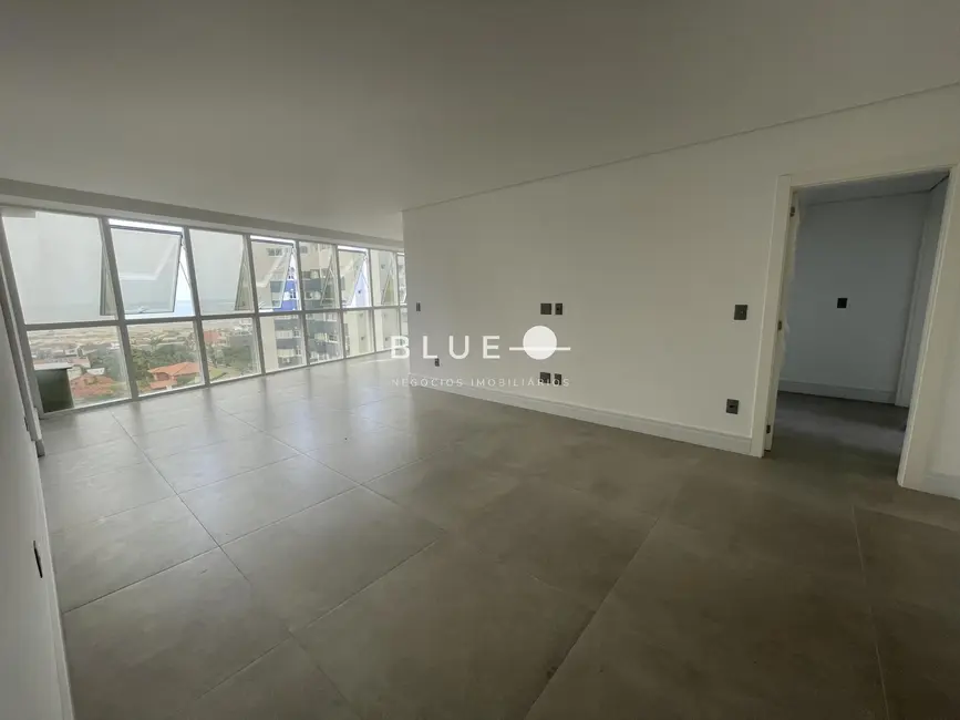 Apartamento com 3 quartos à venda, 140m2 em Torres - RS - imagem 2 Foto 2 de Apartamento com 3 quartos à venda, 140m2 em Torres - RS