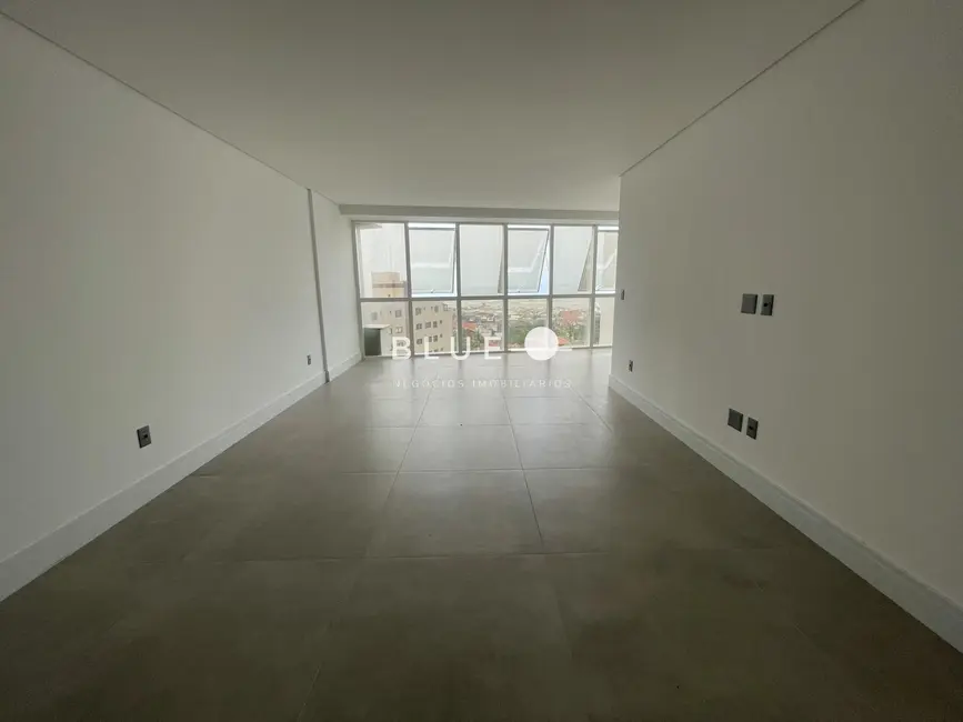 Apartamento com 3 quartos à venda, 140m2 em Torres - RS - imagem 3 Foto 3 de Apartamento com 3 quartos à venda, 140m2 em Torres - RS