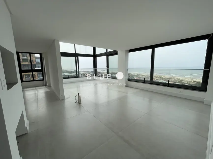 Apartamento com 3 quartos à venda, 142m2 em Torres - RS - imagem 2 Foto 2 de Apartamento com 3 quartos à venda, 142m2 em Torres - RS