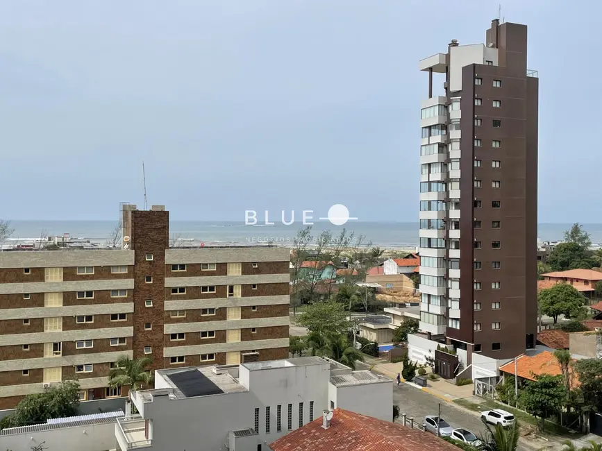 Foto 9 de Apartamento com 3 quartos à venda, 142m2 em Torres - RS