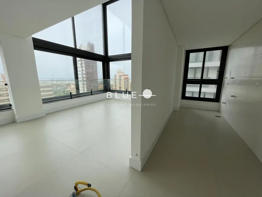 Foto 5 de Apartamento com 3 quartos à venda, 142m2 em Torres - RS