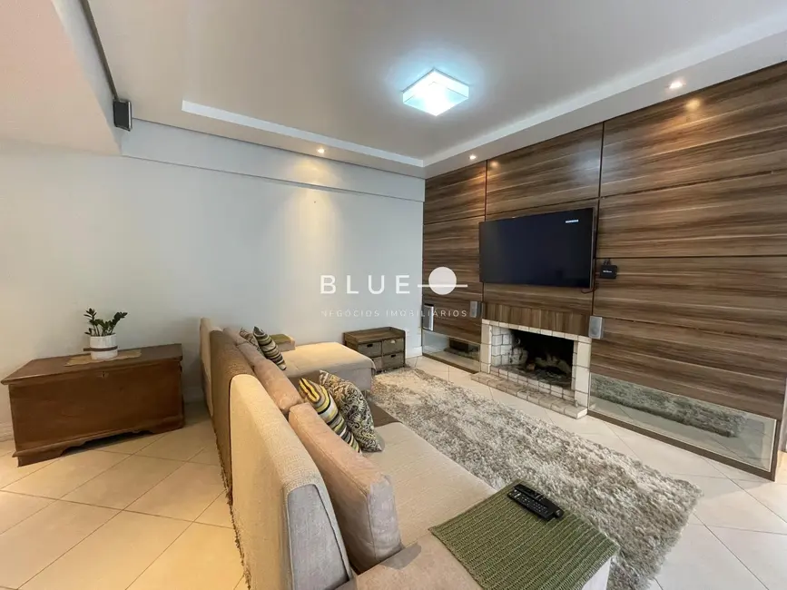 Apartamento com 4 quartos à venda, 230m2 em Torres - RS - imagem 1 Foto 1 de Apartamento com 4 quartos à venda, 230m2 em Torres - RS