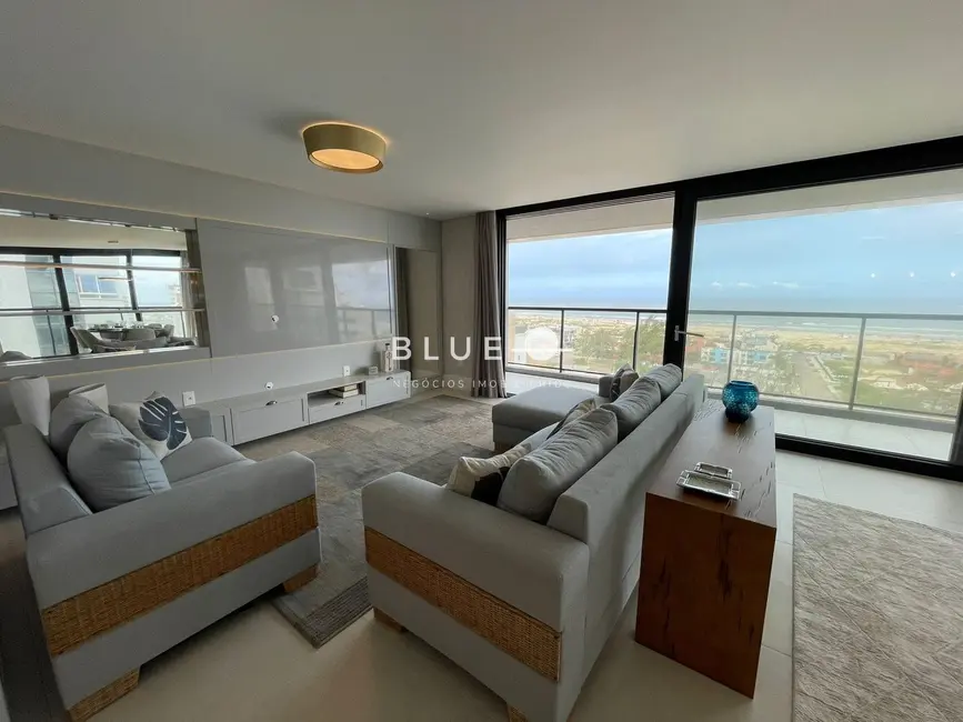 Apartamento com 4 quartos à venda, 220m2 em Torres - RS - imagem 3 Foto 3 de Apartamento com 4 quartos à venda, 220m2 em Torres - RS