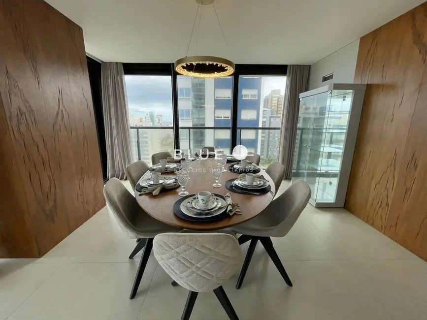 Apartamento com 4 quartos à venda, 220m2 em Torres - RS - imagem 4 Foto 4 de Apartamento com 4 quartos à venda, 220m2 em Torres - RS