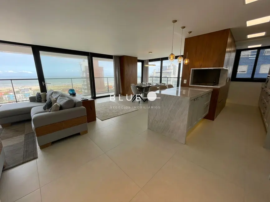 Apartamento com 4 quartos à venda, 220m2 em Torres - RS - imagem 2 Foto 2 de Apartamento com 4 quartos à venda, 220m2 em Torres - RS