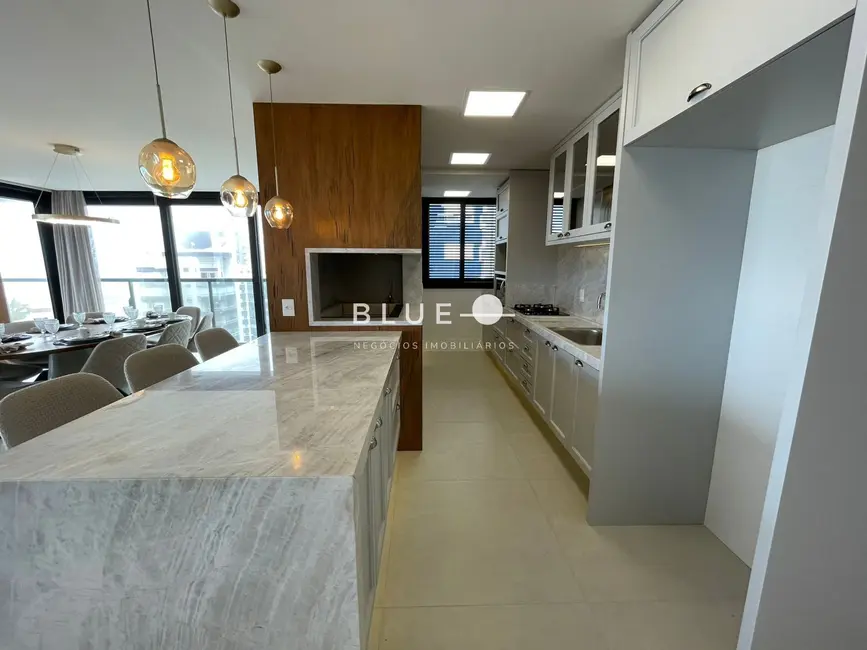 Apartamento com 4 quartos à venda, 220m2 em Torres - RS - imagem 5 Foto 5 de Apartamento com 4 quartos à venda, 220m2 em Torres - RS
