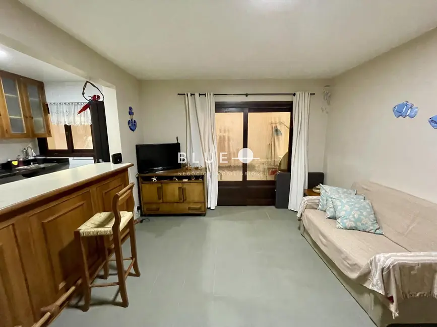 Apartamento com 2 quartos à venda, 65m2 em Centro, Torres - RS - imagem 2 Foto 2 de Apartamento com 2 quartos à venda, 65m2 em Centro, Torres - RS