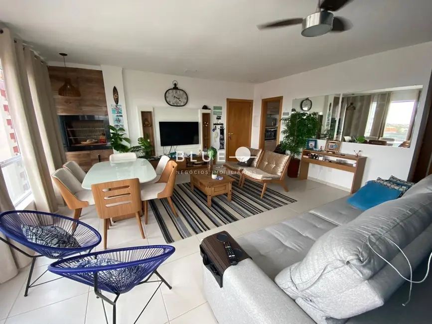 Apartamento com 2 quartos à venda, 75m2 em Torres - RS - imagem 2 Foto 2 de Apartamento com 2 quartos à venda, 75m2 em Torres - RS