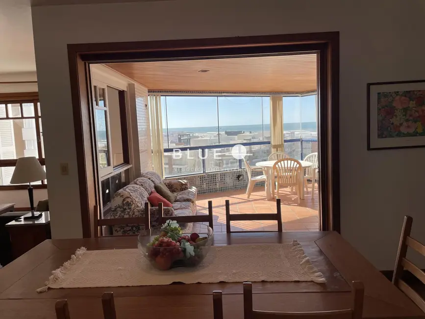 Foto 1 de Apartamento com 3 quartos à venda, 186m2 em Torres - RS