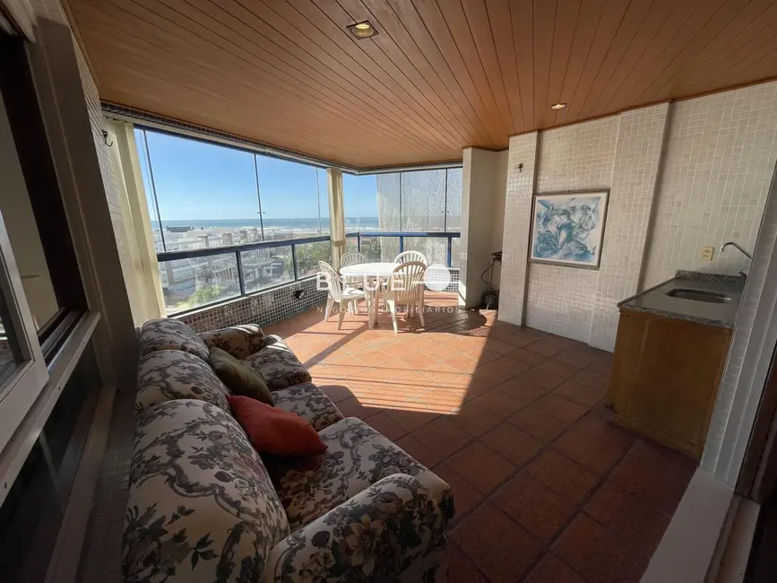 Apartamento com 3 quartos à venda, 186m2 em Torres - RS - imagem 8 Foto 8 de Apartamento com 3 quartos à venda, 186m2 em Torres - RS