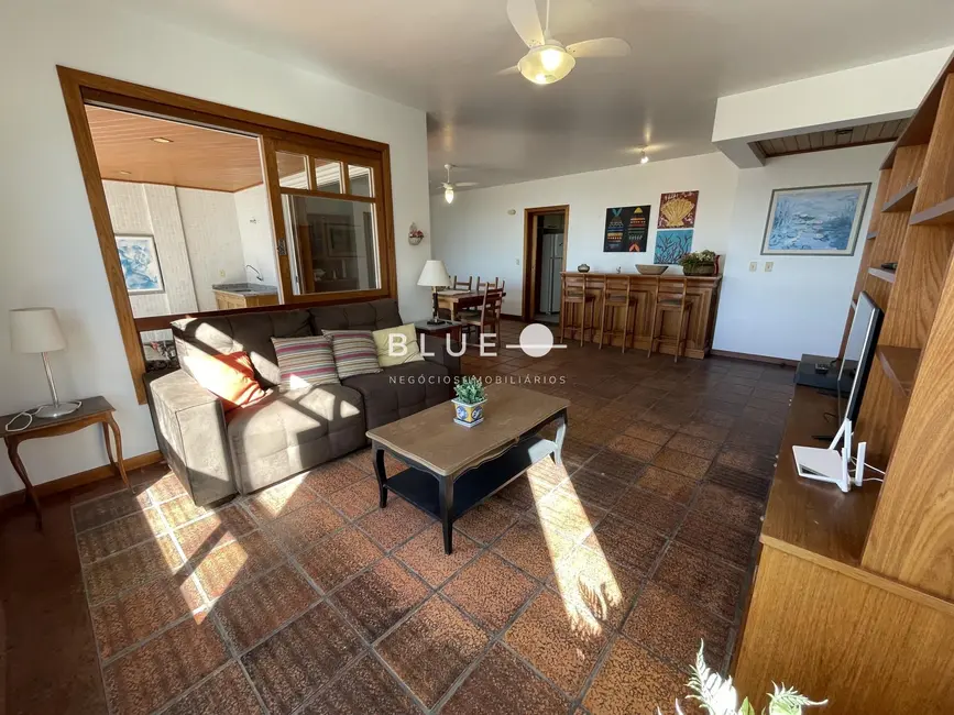 Apartamento com 3 quartos à venda, 186m2 em Torres - RS - imagem 3 Foto 3 de Apartamento com 3 quartos à venda, 186m2 em Torres - RS