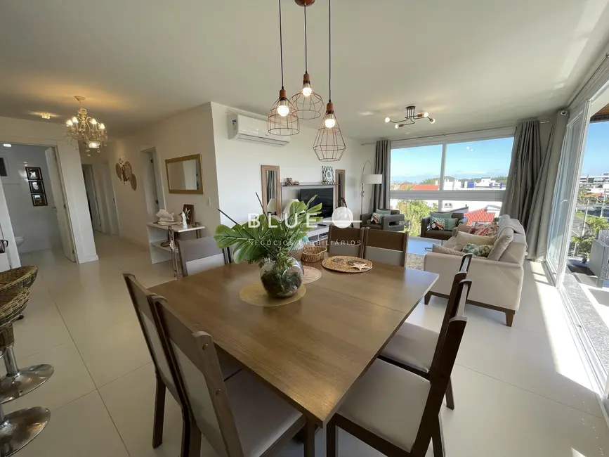 Apartamento com 3 quartos à venda, 137m2 em Torres - RS - imagem 6 Foto 6 de Apartamento com 3 quartos à venda, 137m2 em Torres - RS