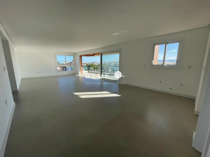 Apartamento com 3 quartos à venda, 150m2 em Torres - RS - imagem 2 Foto 2 de Apartamento com 3 quartos à venda, 150m2 em Torres - RS